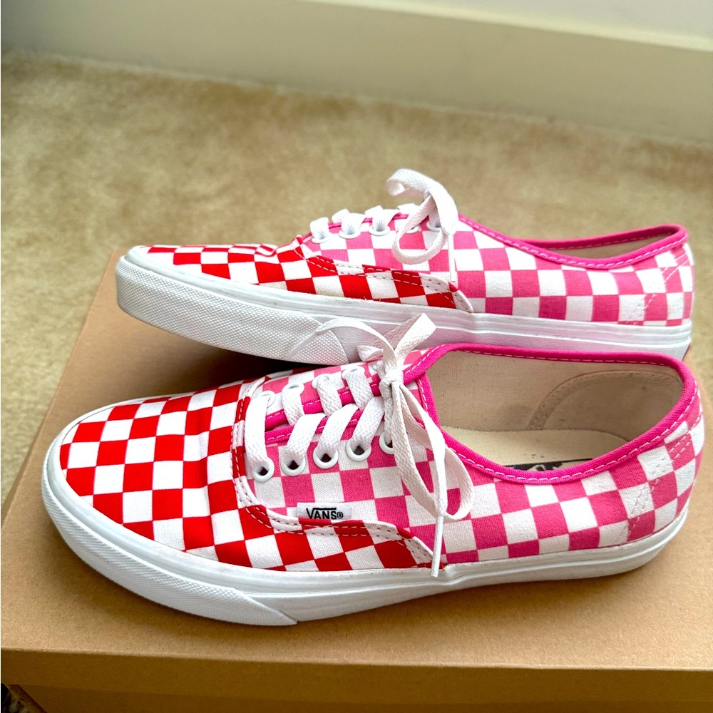 ASOS Exclusive VANS